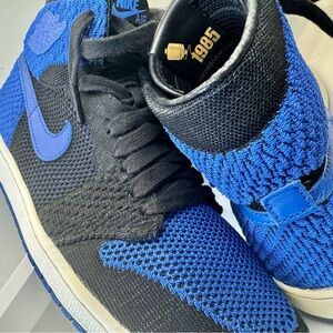Air Jordan 1 Retro High Flyknit Royal 919704-006 Men’s 9 Preowned No Box